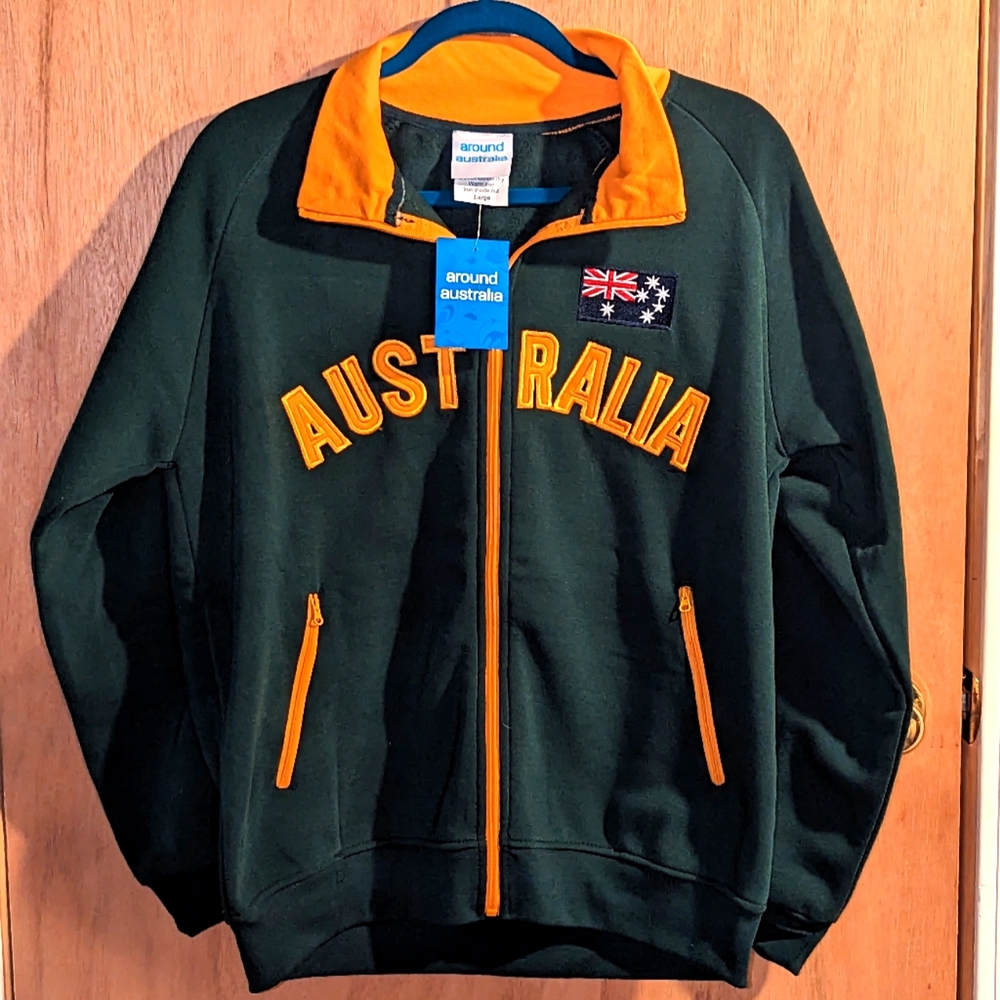 BRAND NEW w/ TAG : Around Australia Soccer Rugby Track Jacket Green Men LARGE